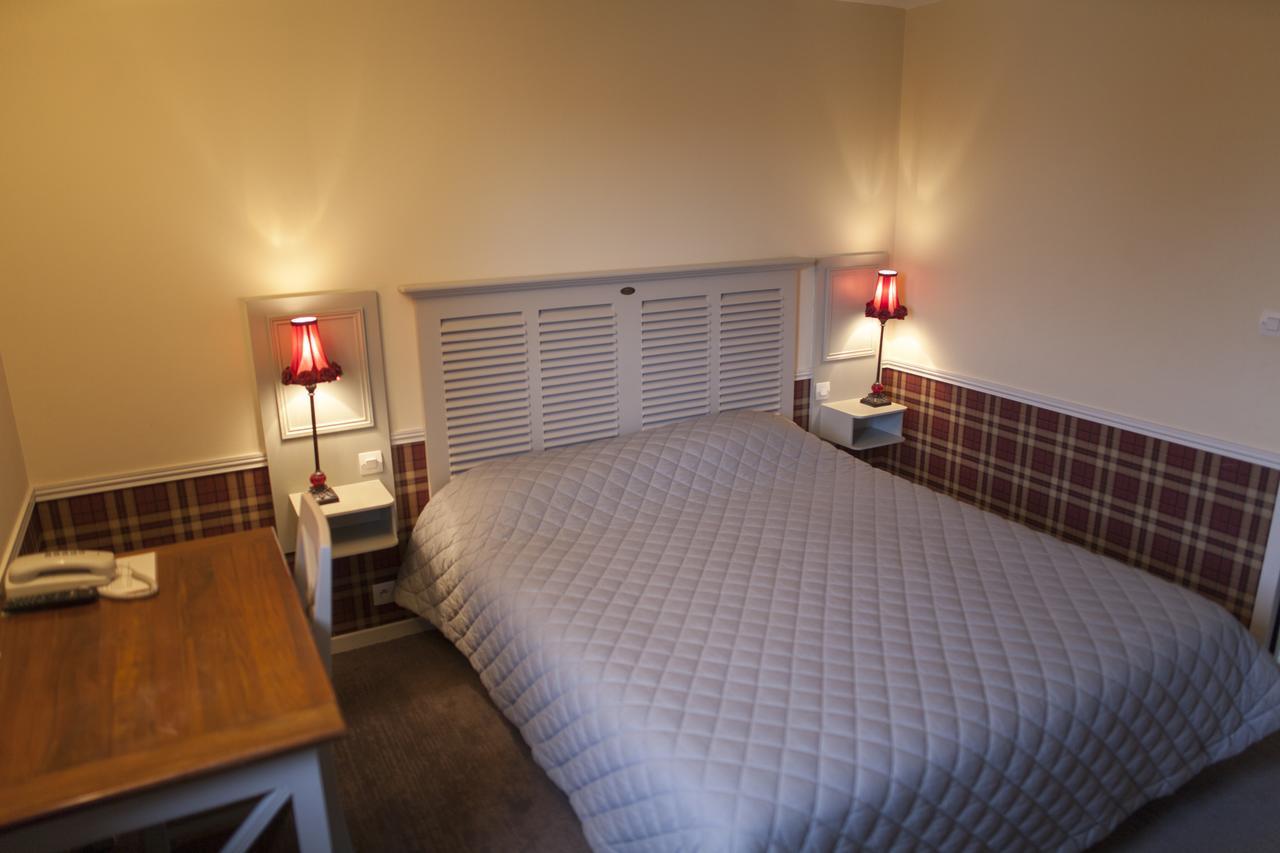 The Originals City, Le Cottage Hotel, บรูเว-ลา-บูซิแยร์ ภายนอก รูปภาพ